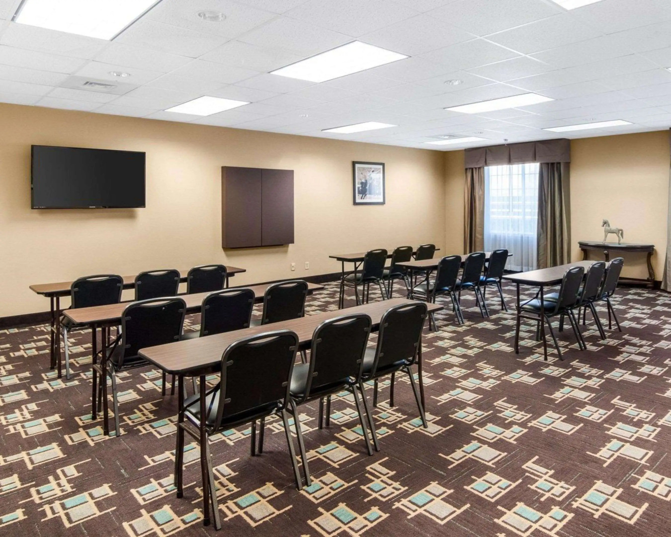 Comfort Suites Odessa near University