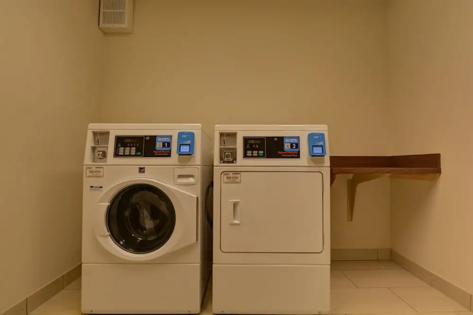 Holiday Inn Express & Suites Greenville - Taylors