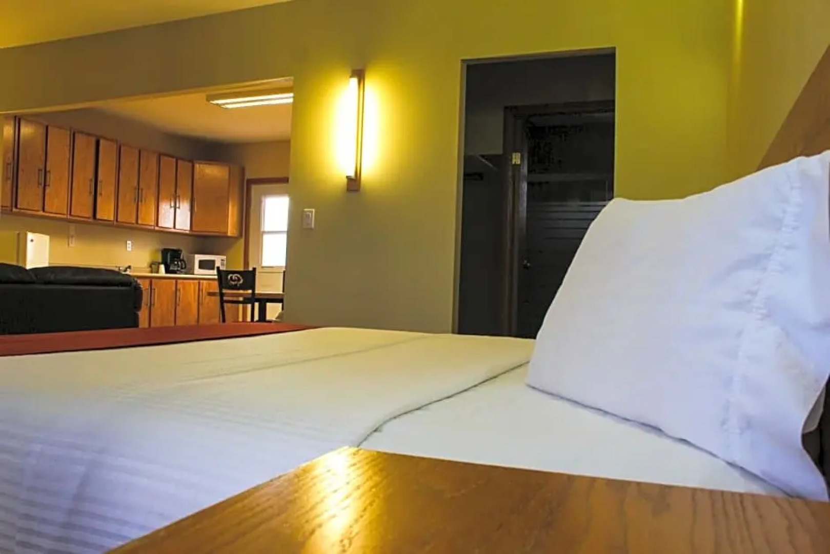 La Huerta Inn & Suites