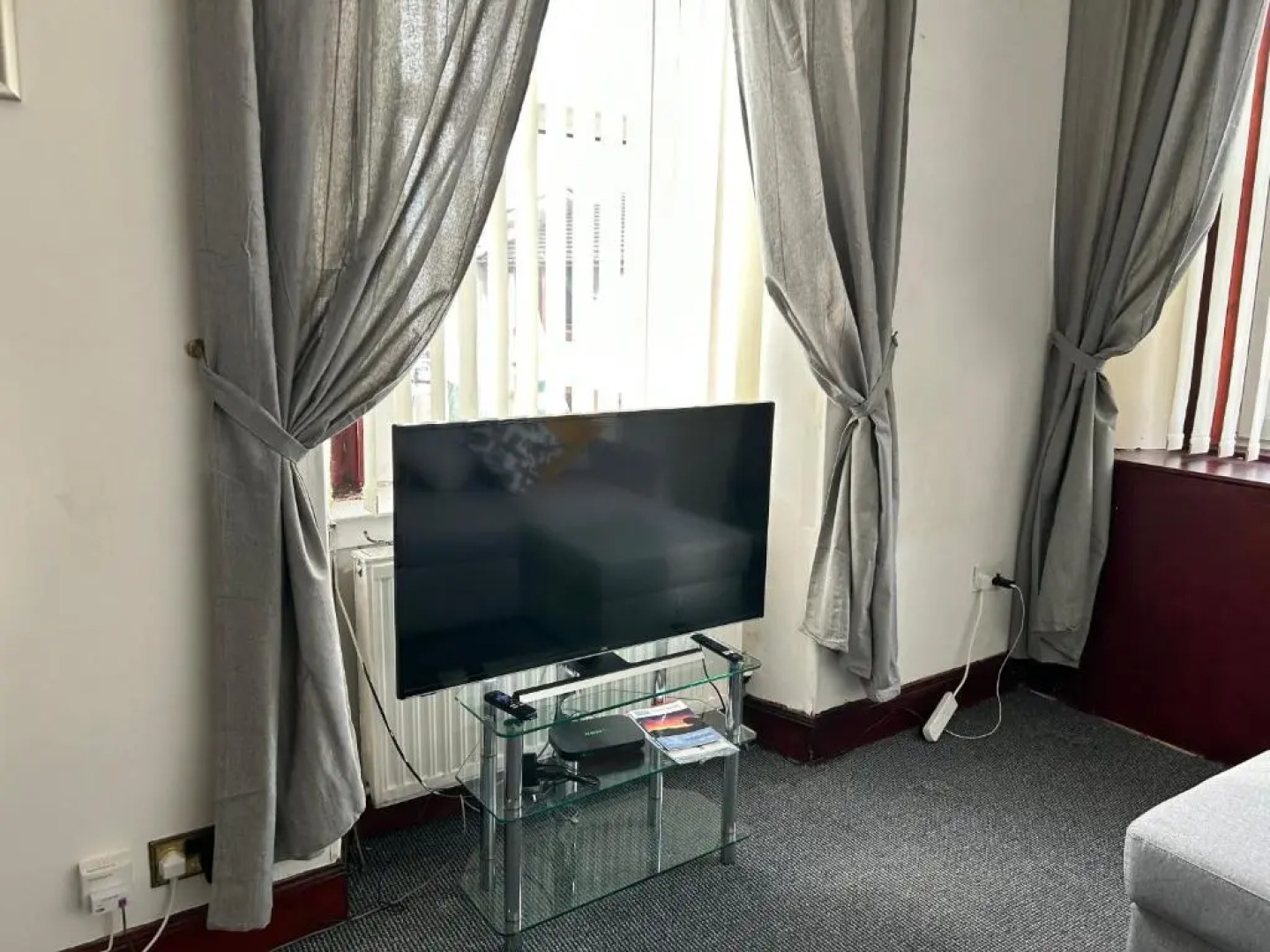 Gables Seaview 4 school Str Largs top floor