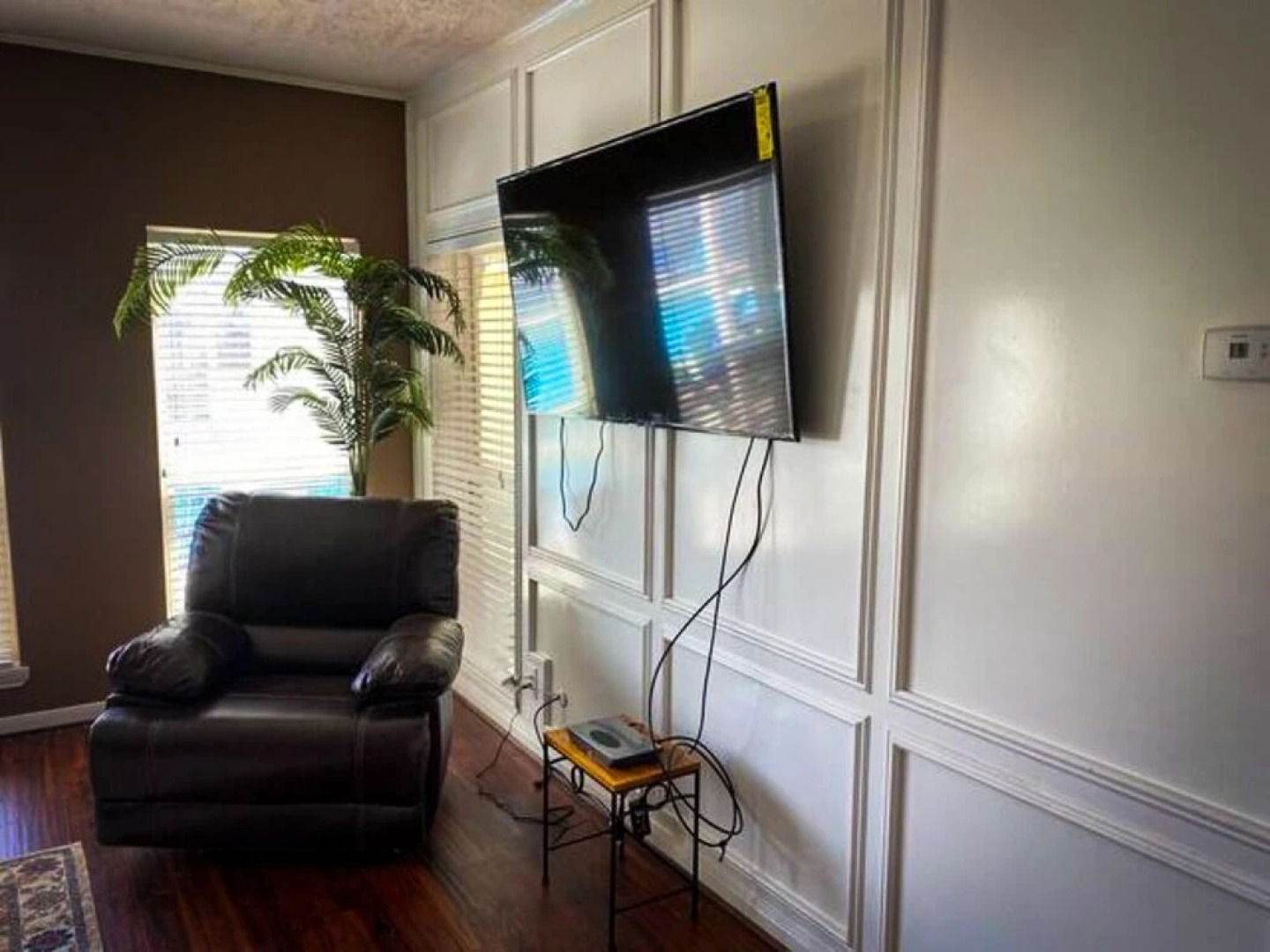 4Bdrm 3.5Bath 8Beds - Pool House