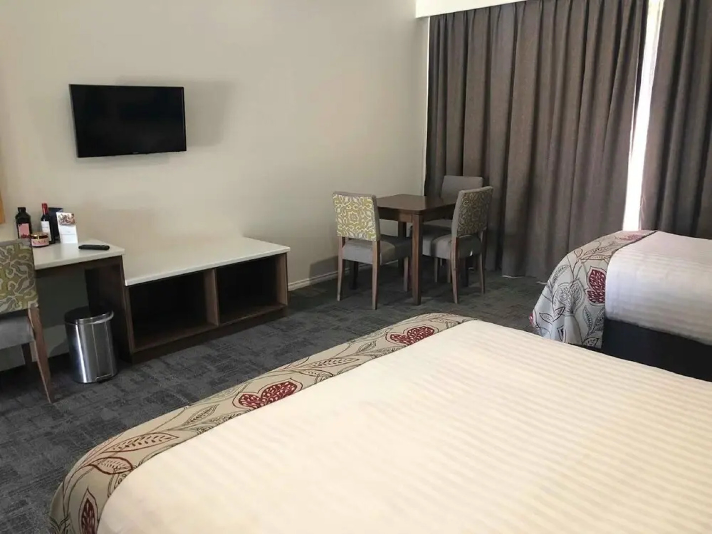 Young Federation Motor Inn