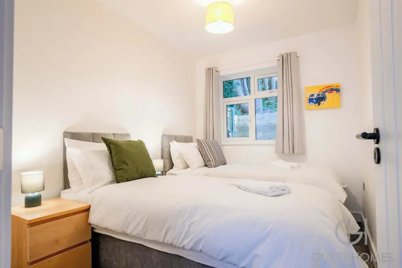 Host Stay Croydon Road Abode