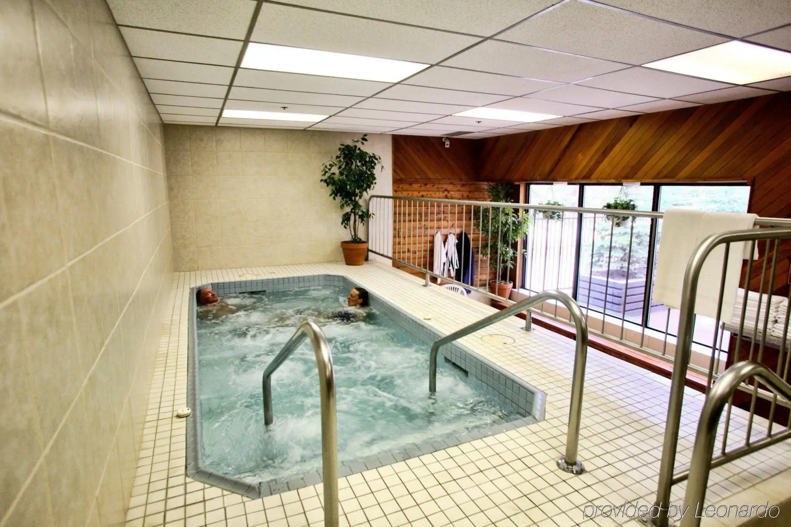 The Elk & Avenue Hotel