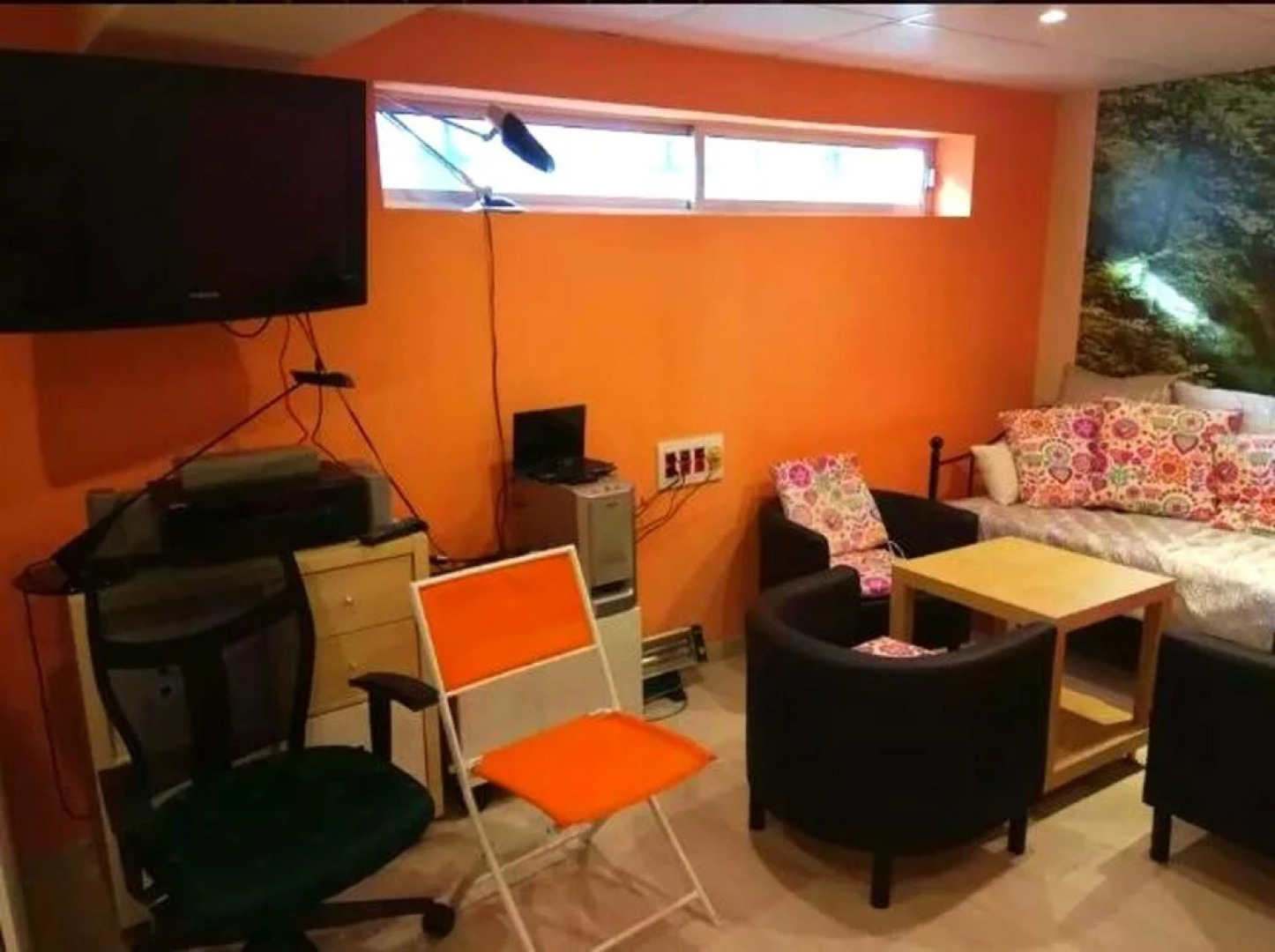 House With 5 Bedrooms in Dos Hermanas, With Pool Access, Enclosed Gard