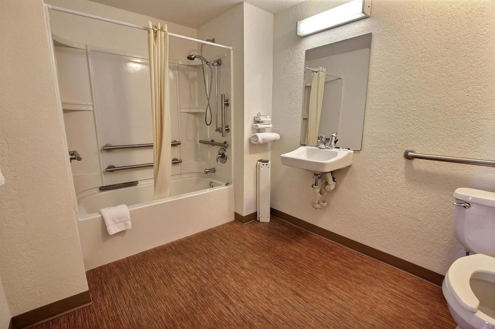 Motel 6 Newport News, VA