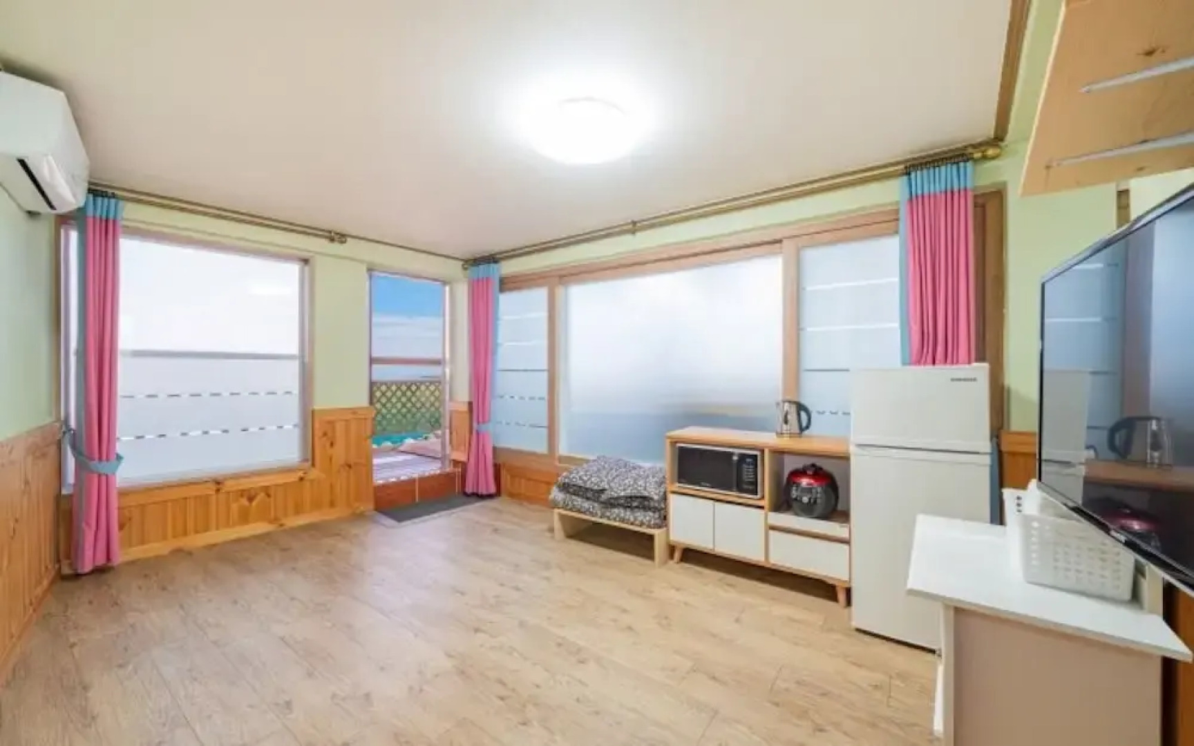 Yeongdeok Badahyang Pension