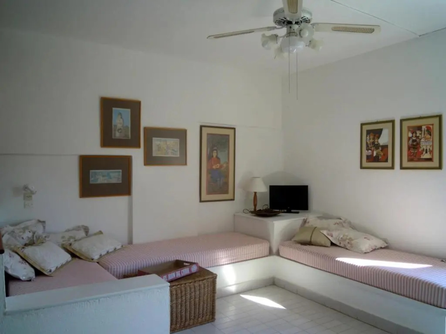 Palemilos Apartments