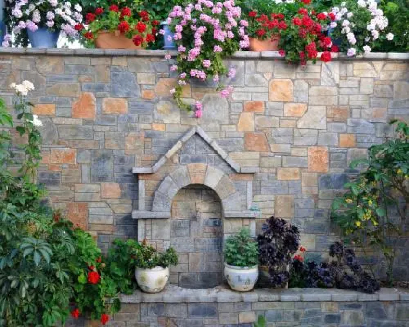 Michaelas Apartments & Studios