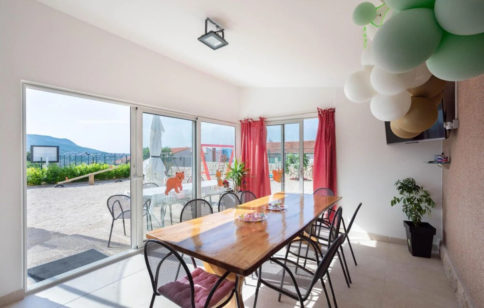 Beautiful Home in Split With Wifi and 3 Bedrooms