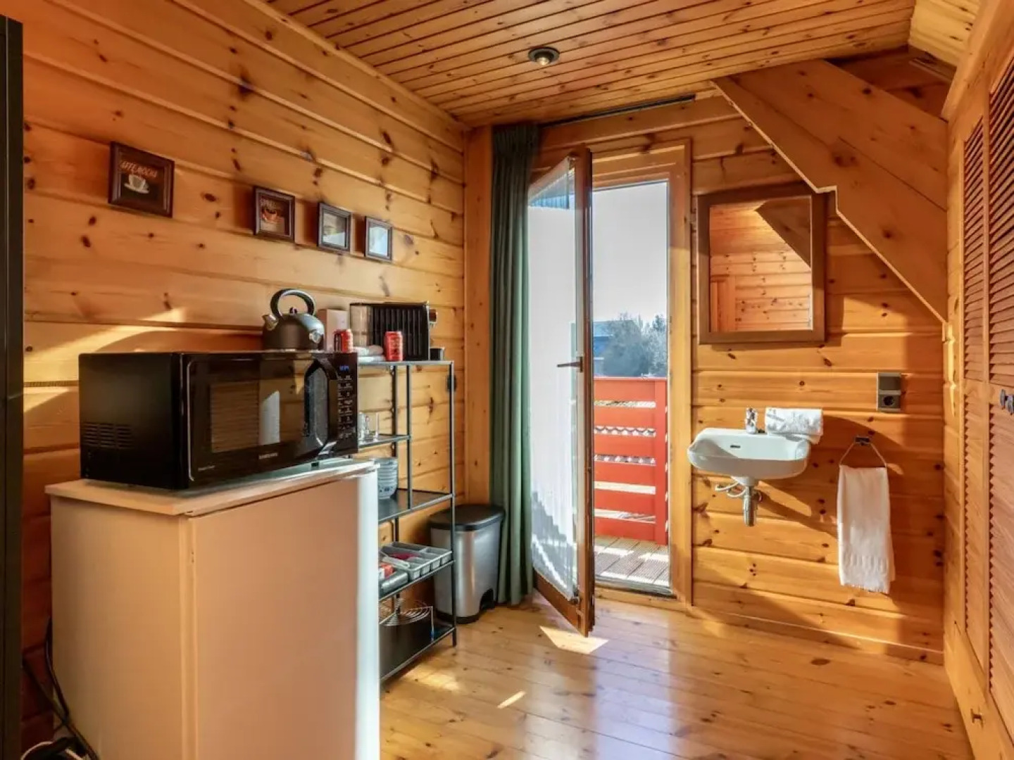 Nice Holiday Home With Beautiful Views