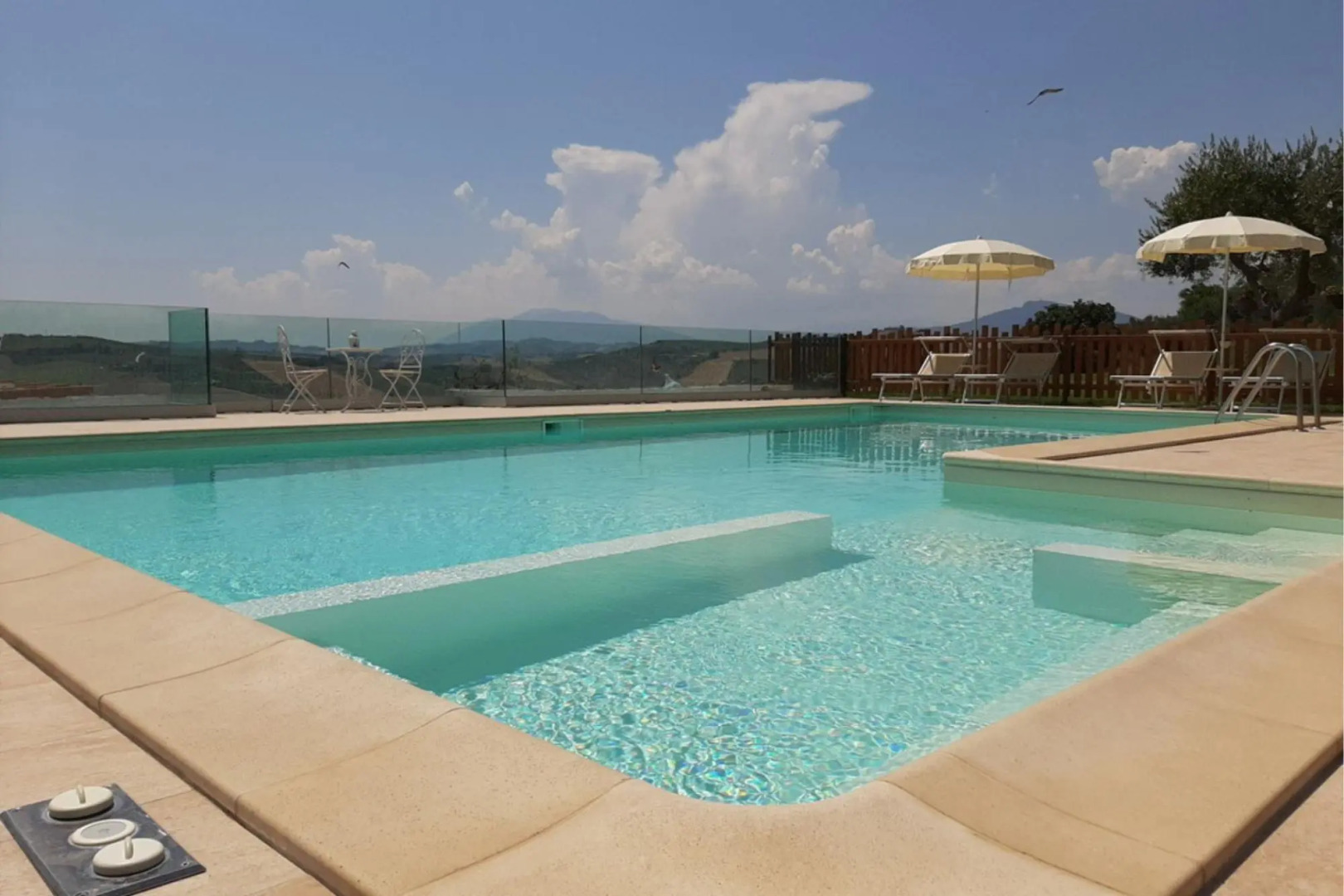 Villa with stunning views and private pool-Villa Matilde