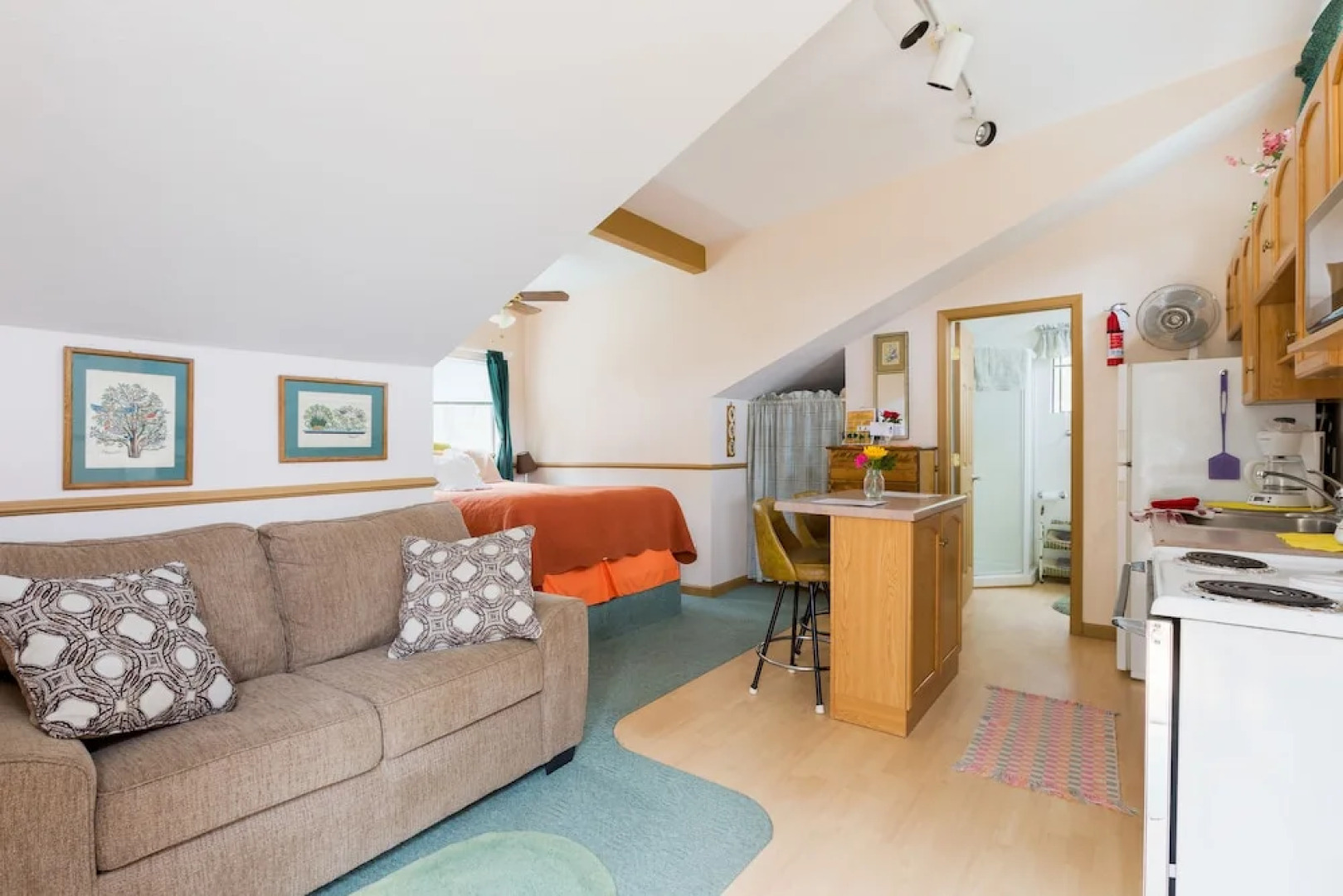 Crown King Cabins Suites and Bunkhouse