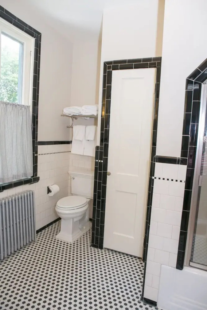 Frederick Inn Bed and Breakfast