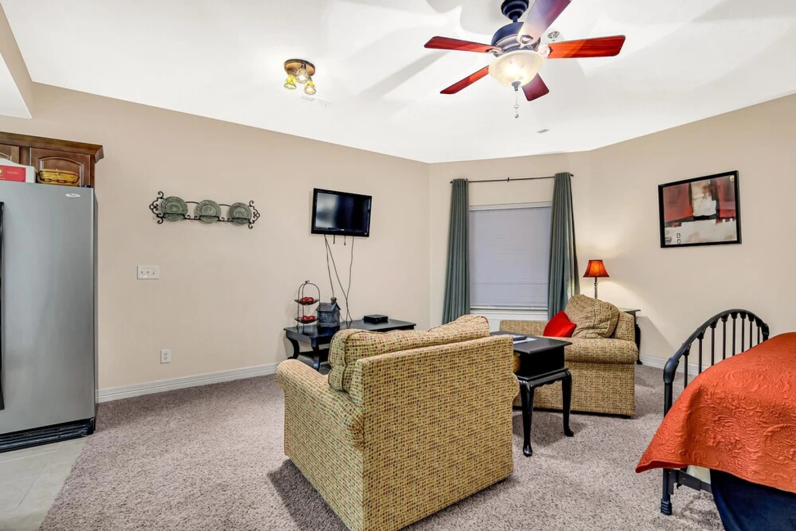 Tranquil Retreat Condo by Redawning