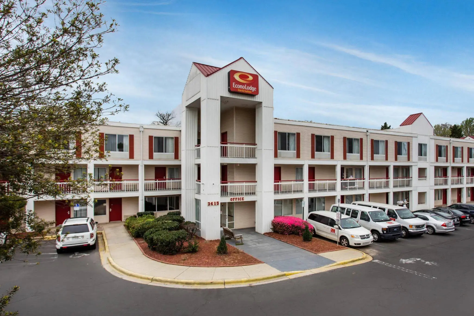 Studios & Suites 4 Less Charlotte