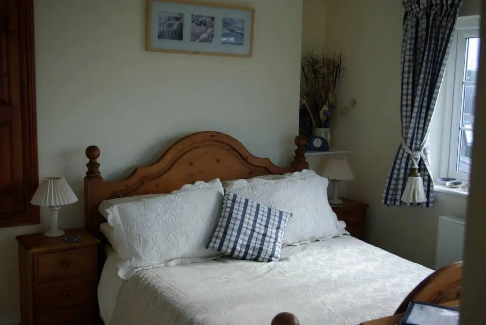 1-bed Cottage on Coastal Pathway in South Wales