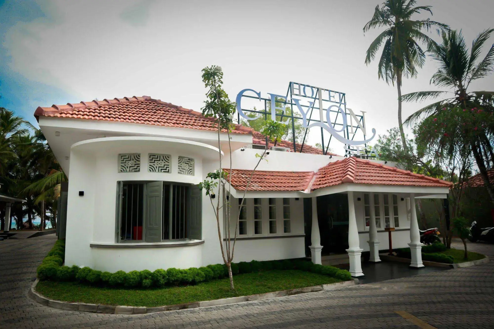 Ceylon Sea Hotel