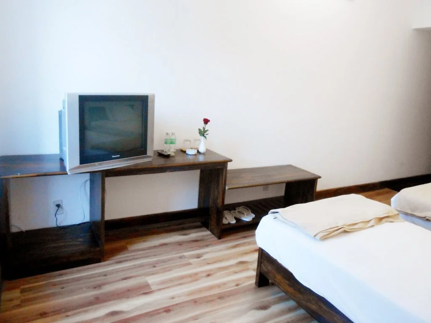 Yasaka Huong Sen Restaurant & Hotel