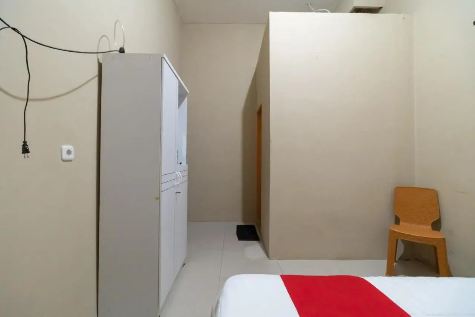 RedDoorz Plus near Palembang Trade Center 2