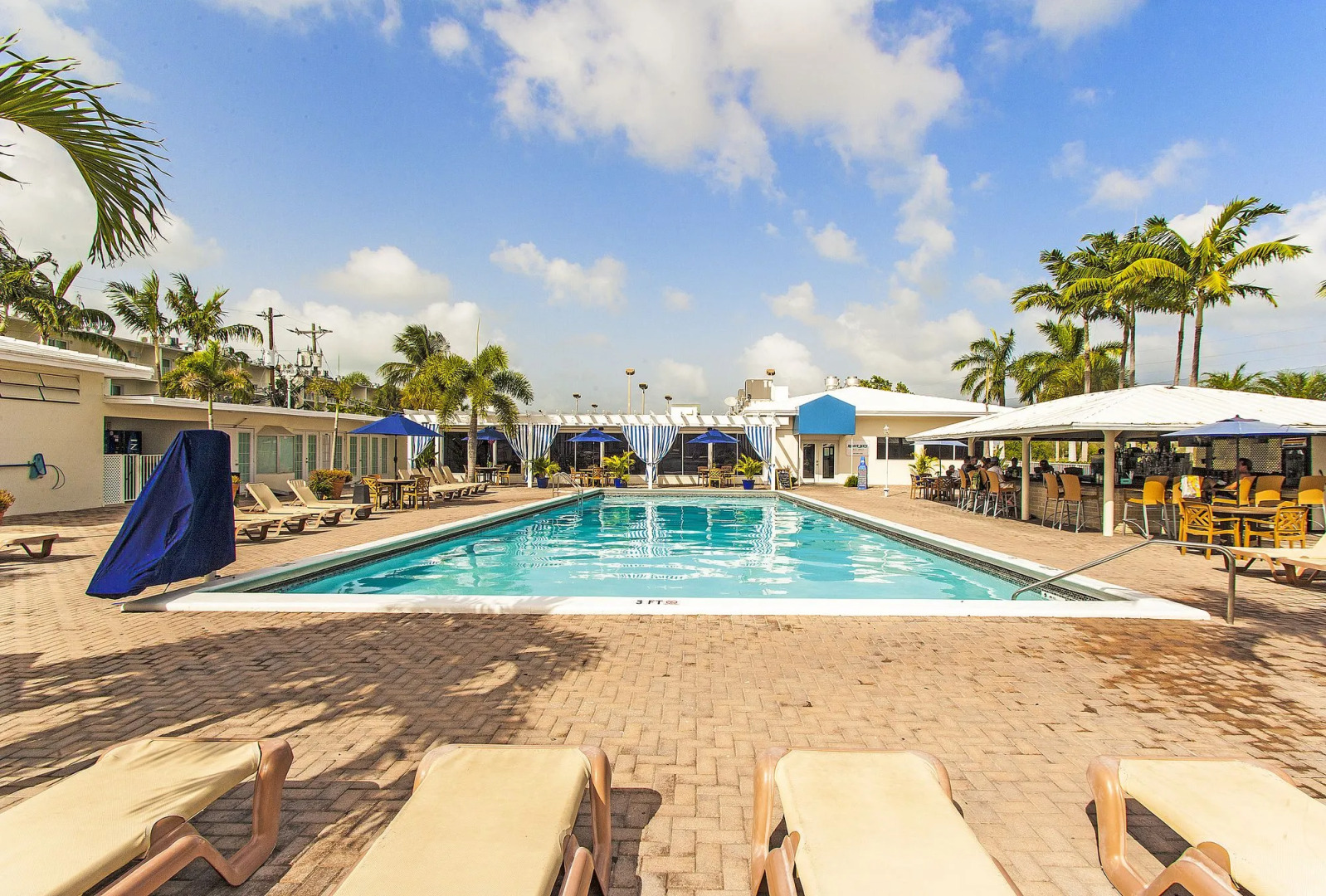 Skipjack Resort & Marina