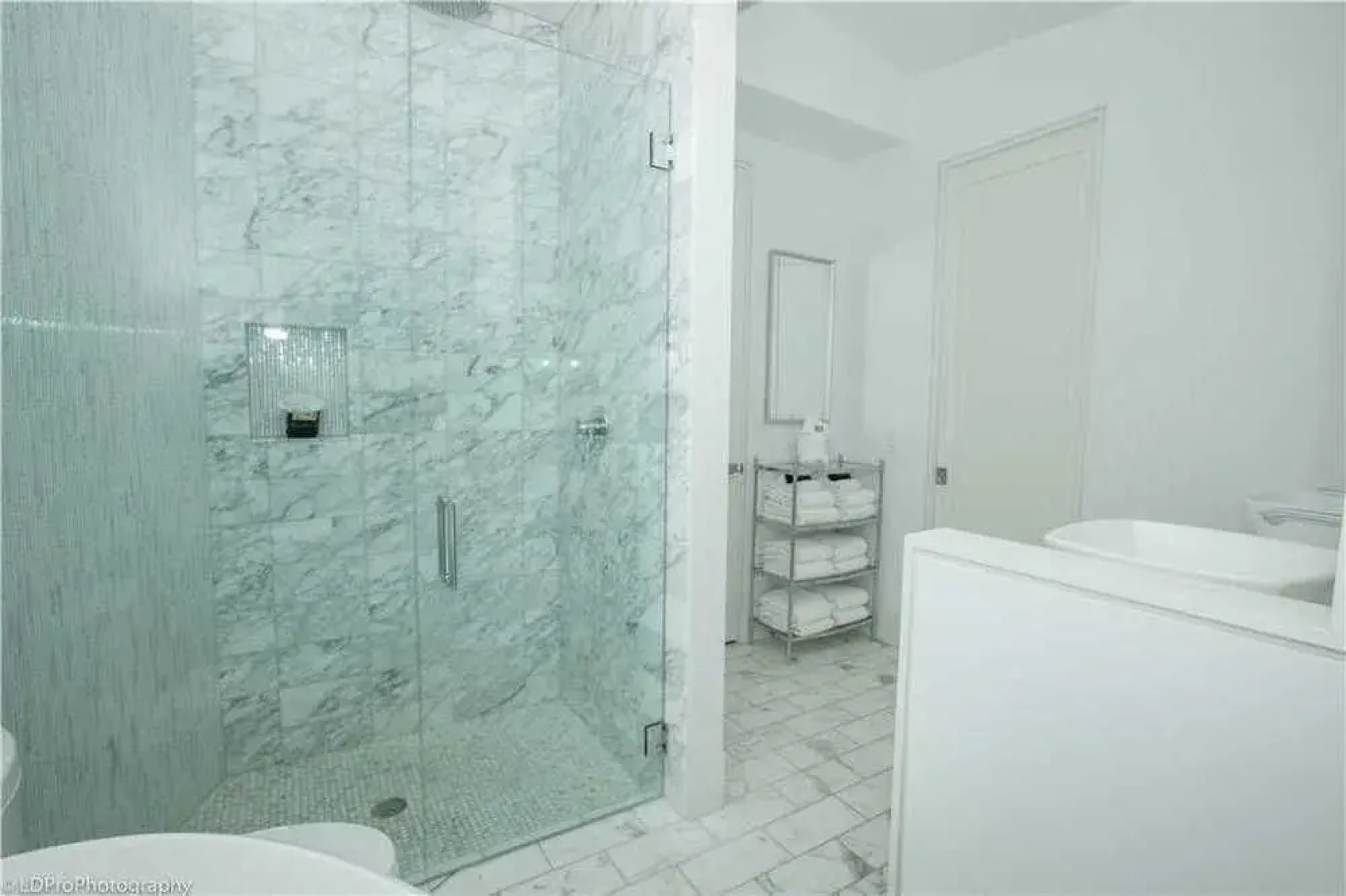 Seabreeze 5 Bedroom Home by RedAwning