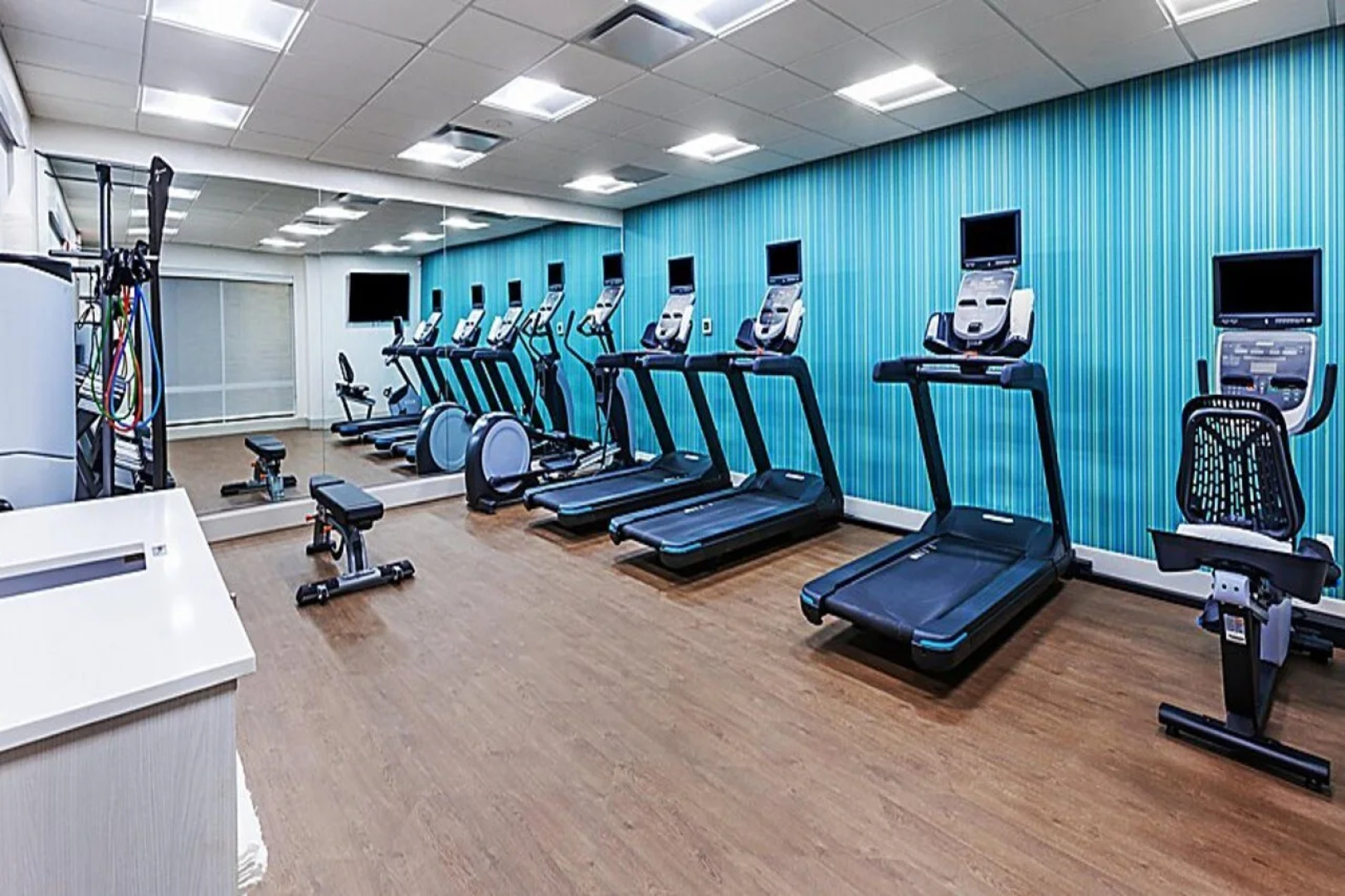 Holiday Inn Express & Suites Tulsa Northeast - Owasso by IHG