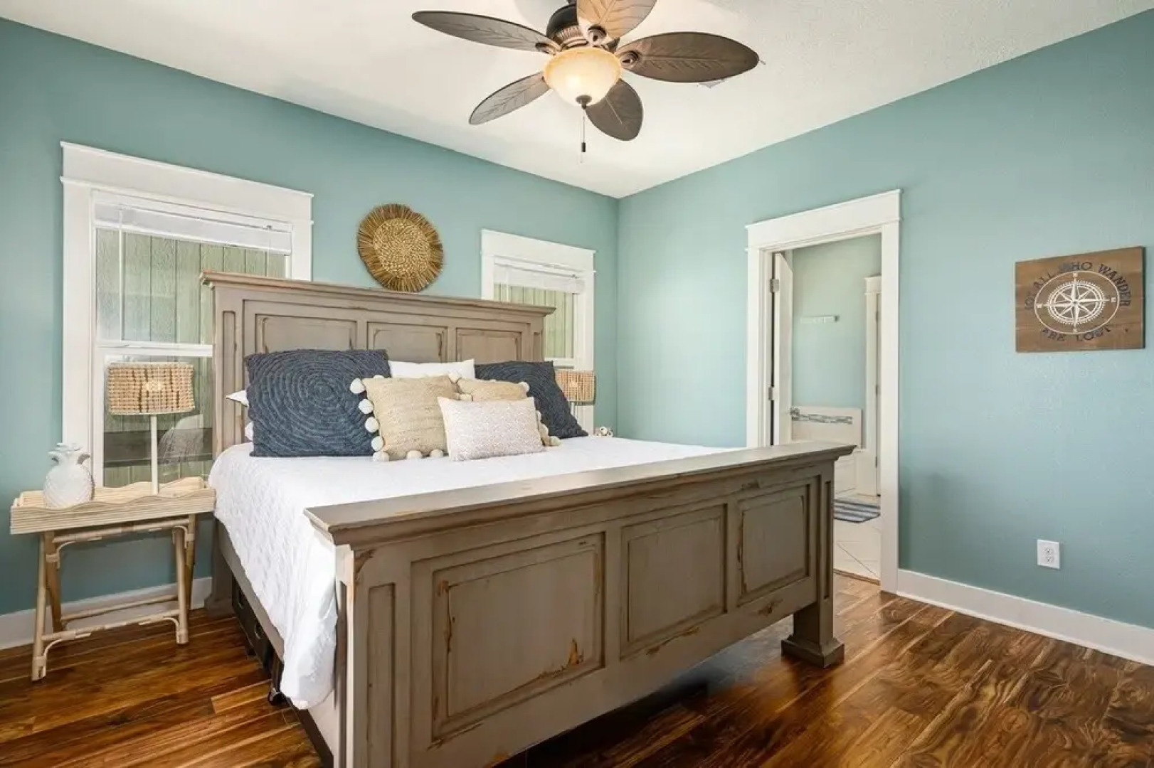 The Beach House 3 Bedroom Home by RedAwning