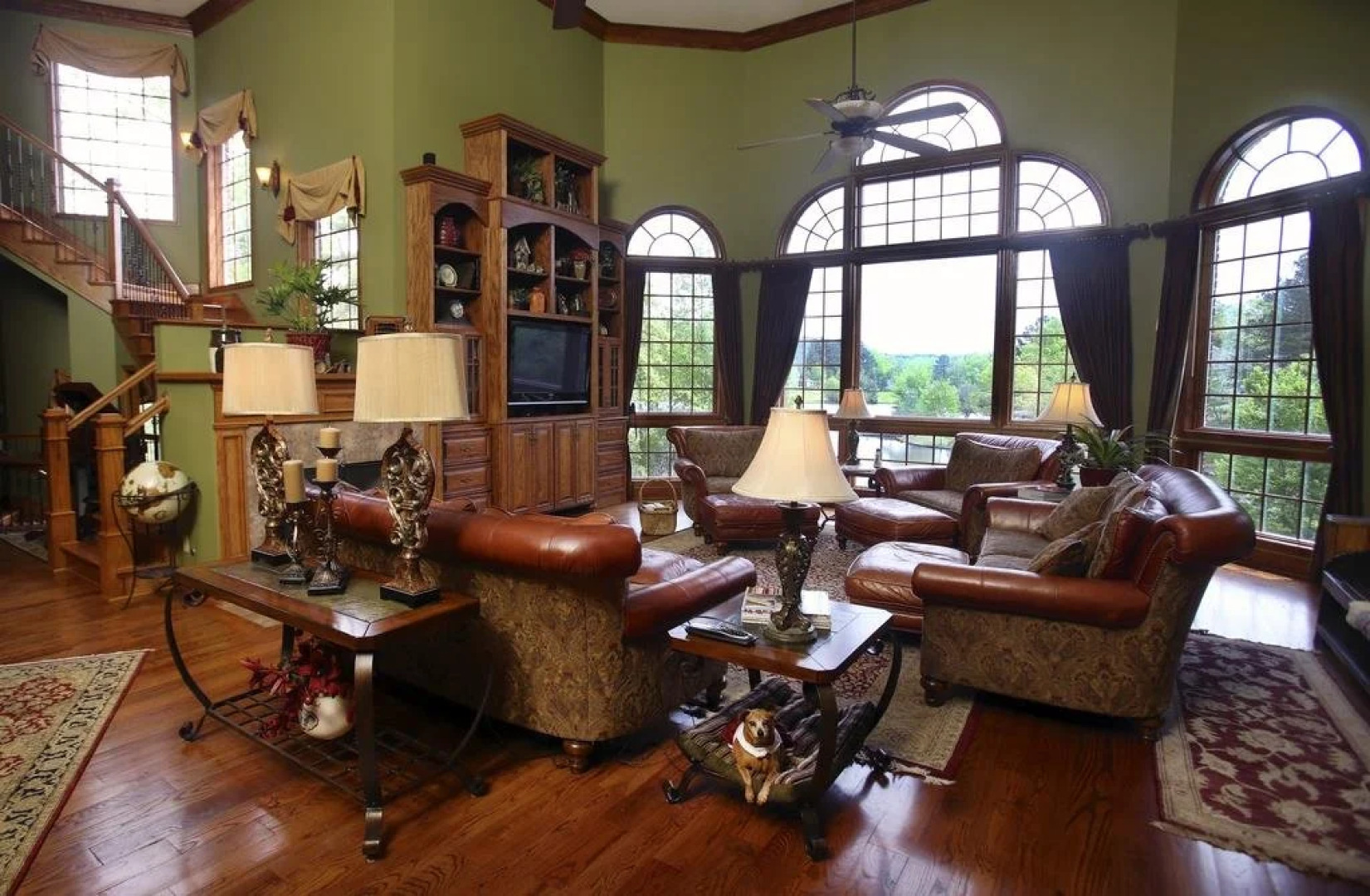 Bama Lakeside Retreat & B&B