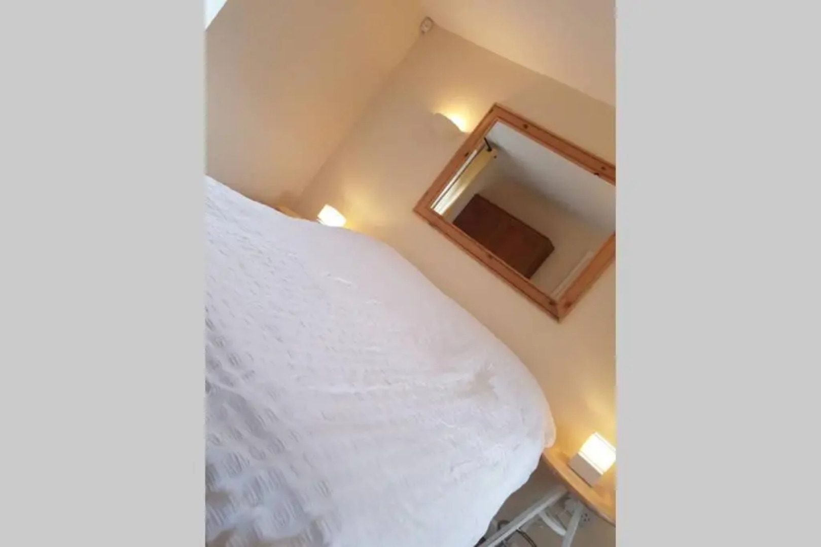 Glenroyd House, Private annex to Victorian villa with kitchen