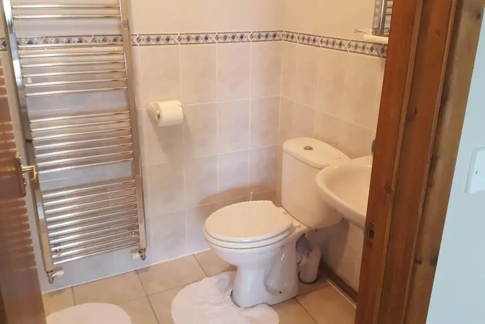 Lovely Spacious Studio Stunning Views Min yr Awel