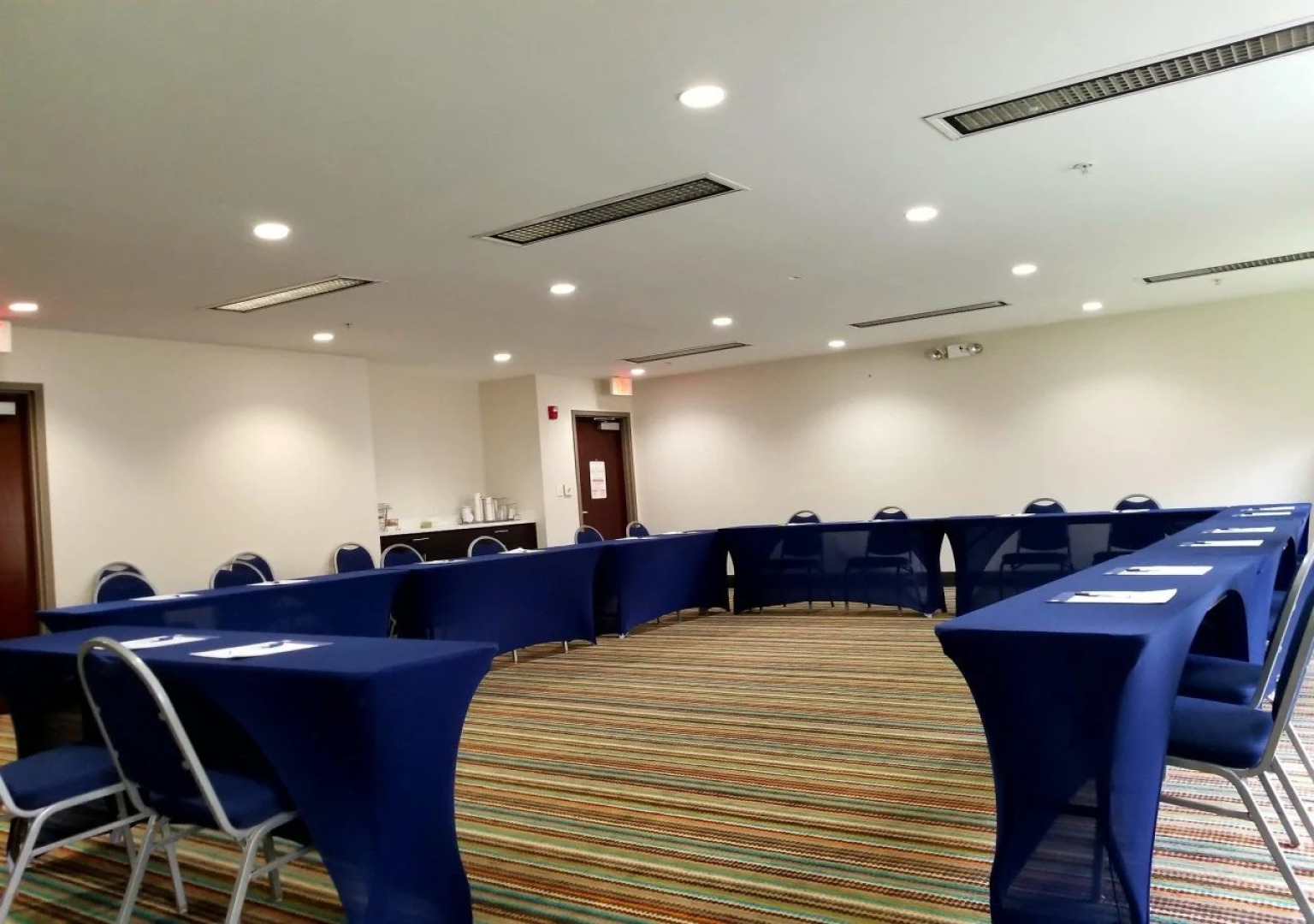 Holiday Inn Express Hotel & Suites Mebane by IHG