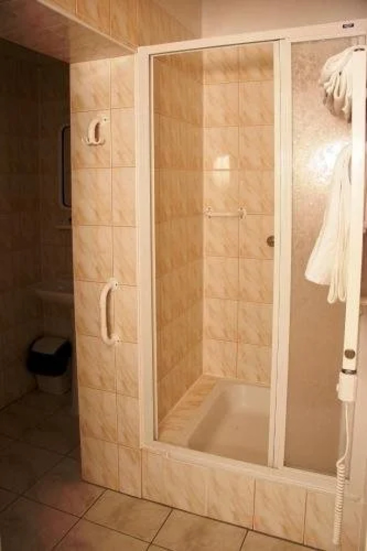 Relax Inn Health & Spa