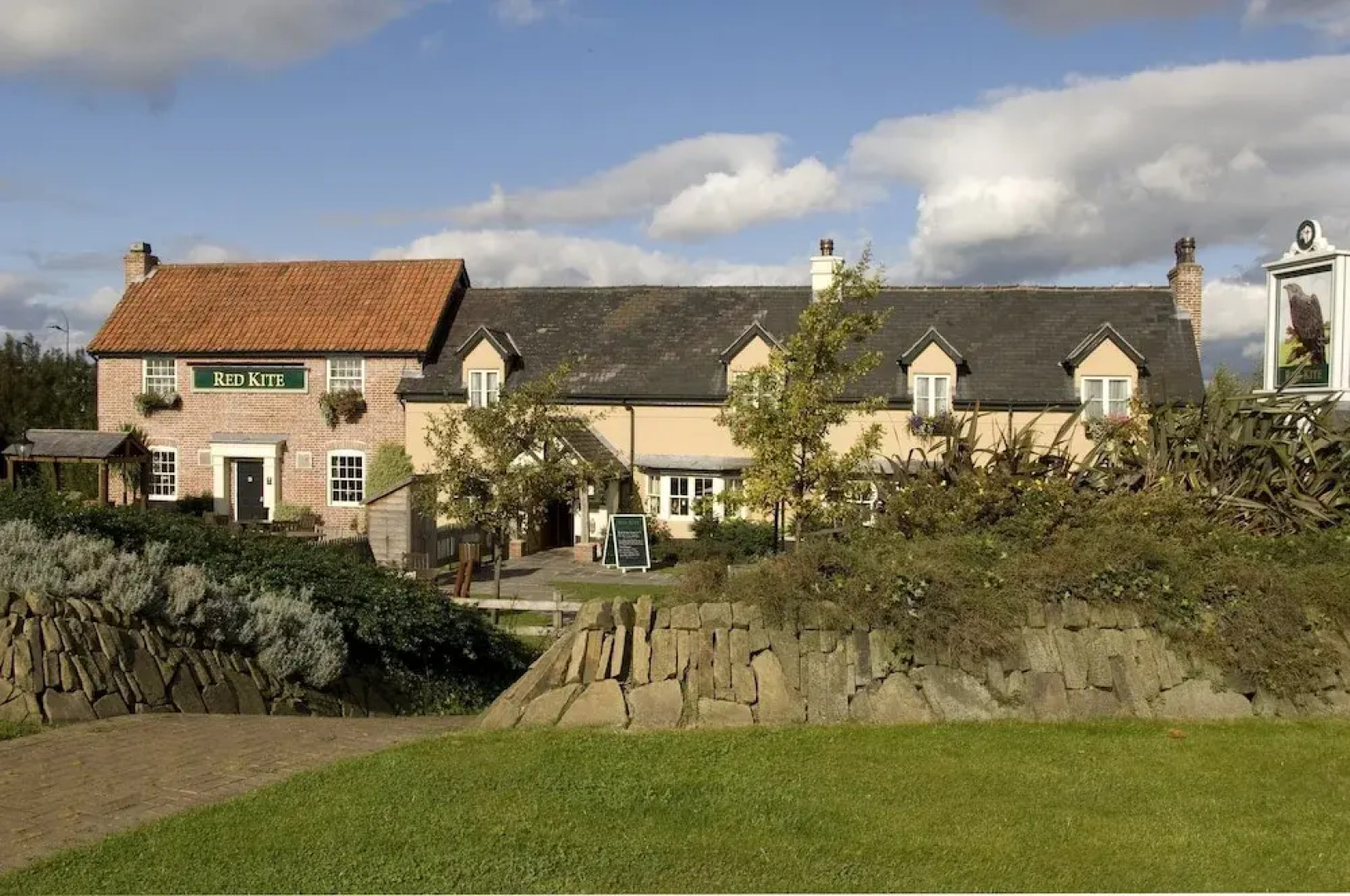 Premier Inn Wakefield South - M1 Jct39