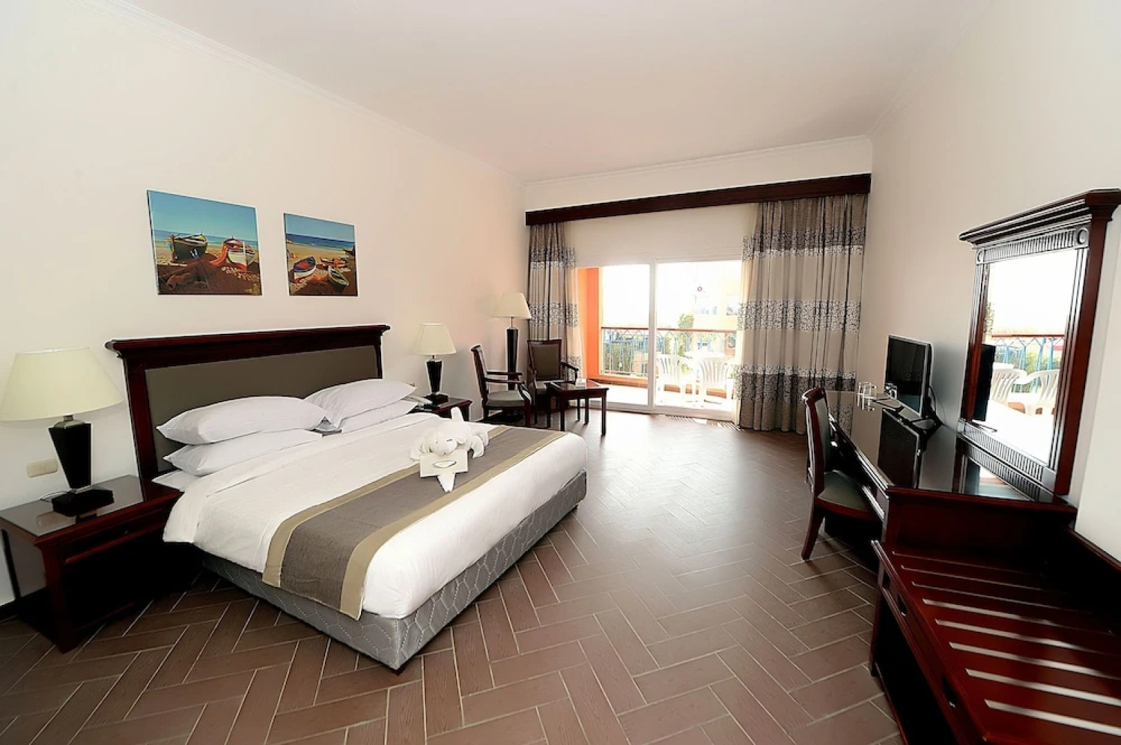 Savanna Empire Hotel and Resort Spa