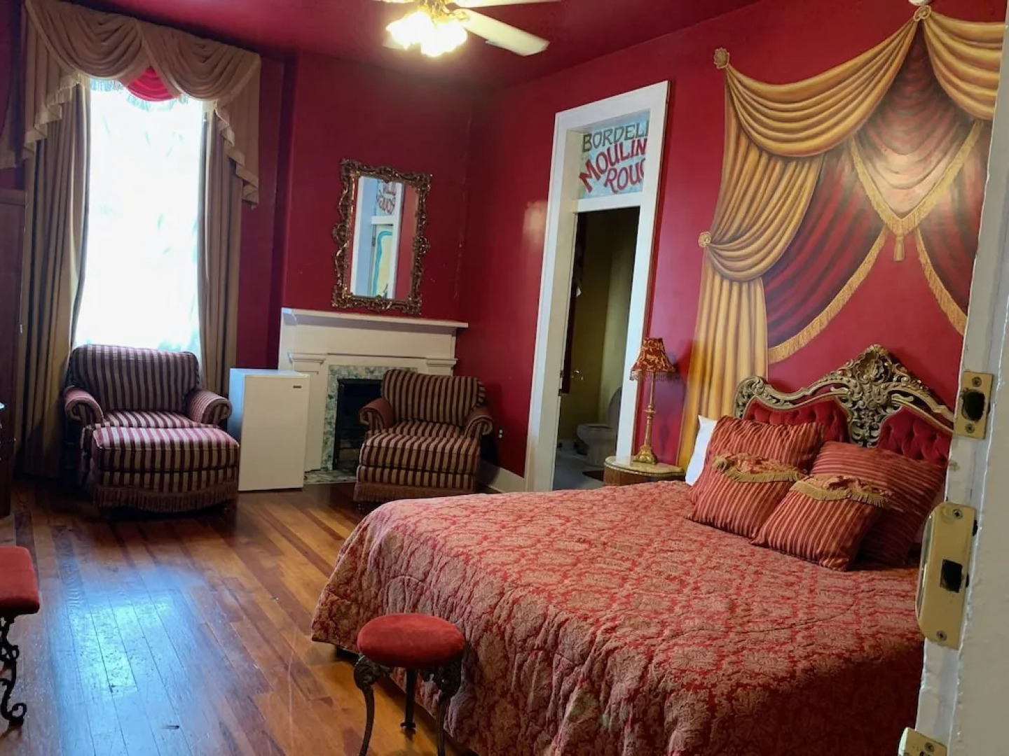 The Magnolia Mansion