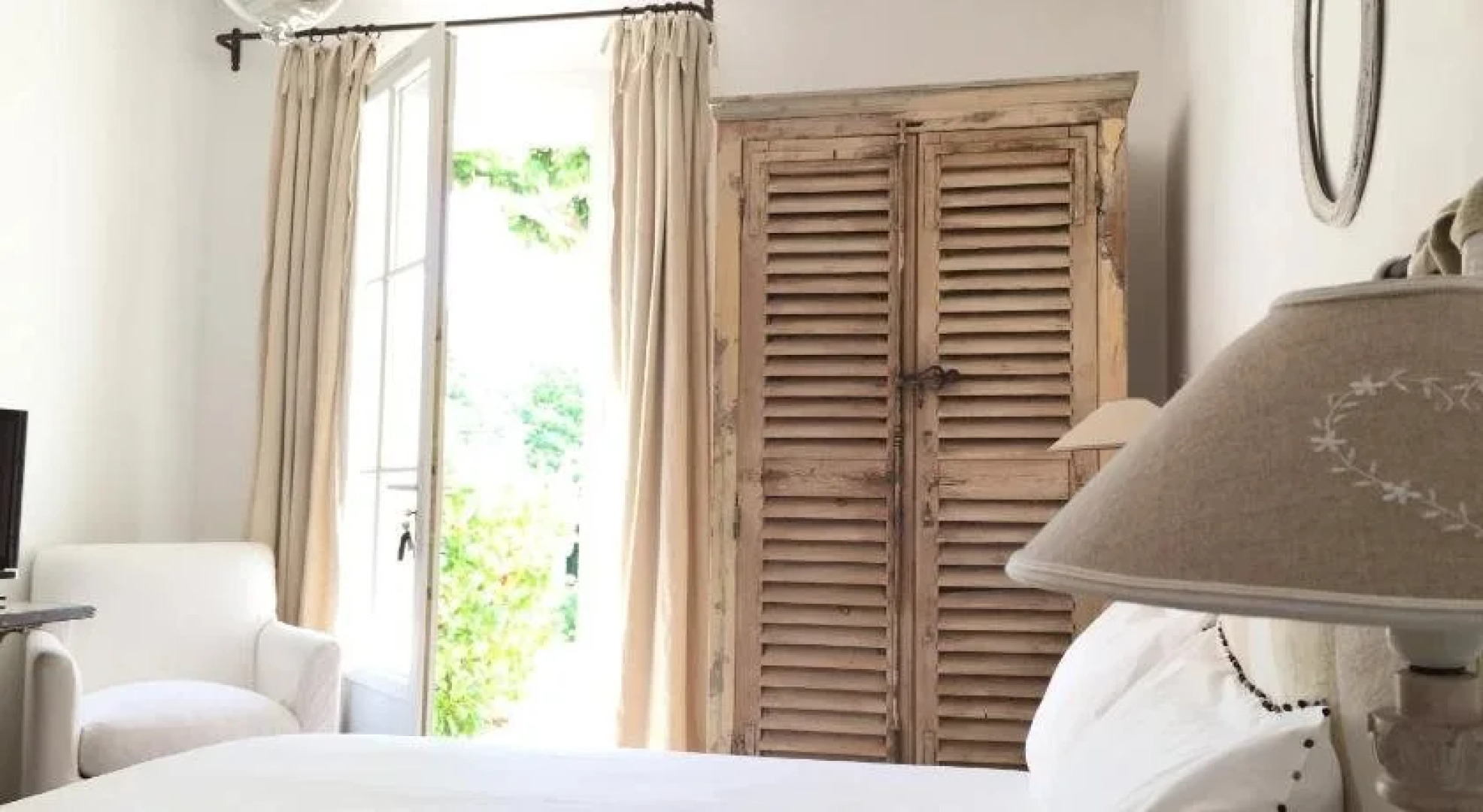 Bastide de Fontvieille - Chambres dHôtes