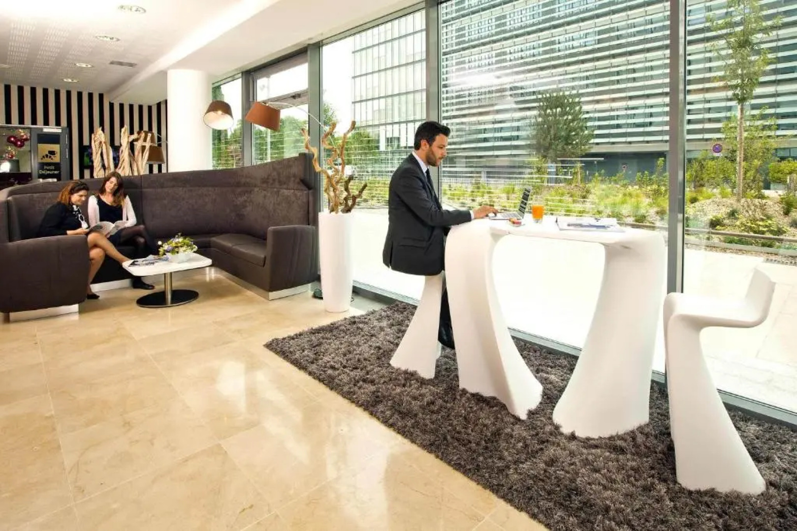 Residhome Paris Issy-les-Moulineaux