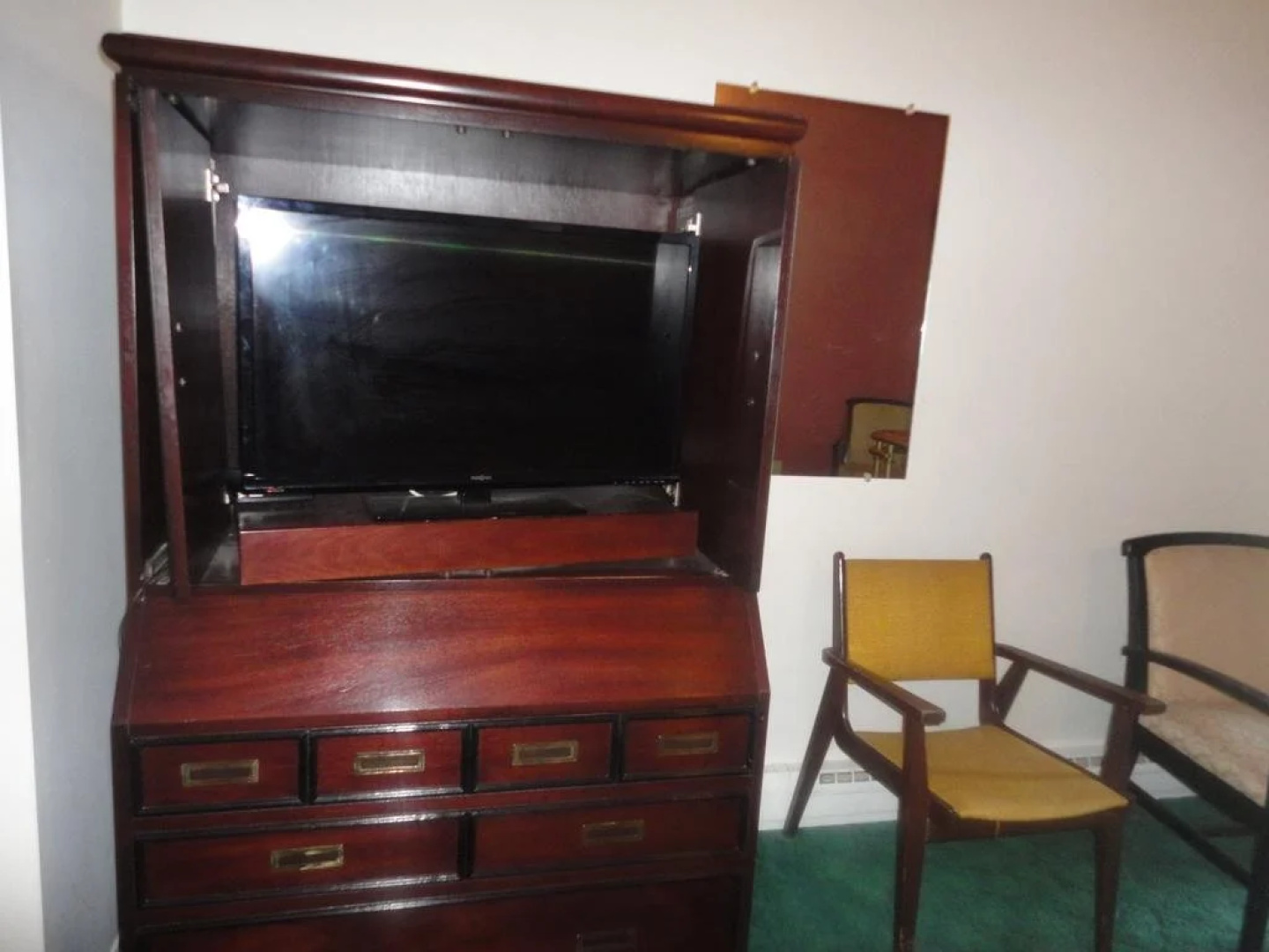 Airport Inn Lakeside