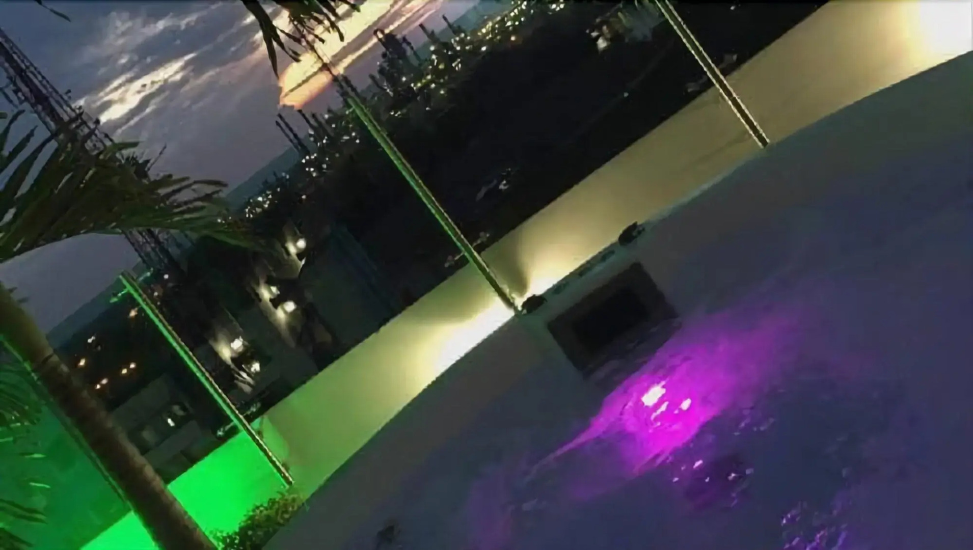 Hotel Titanium Plaza