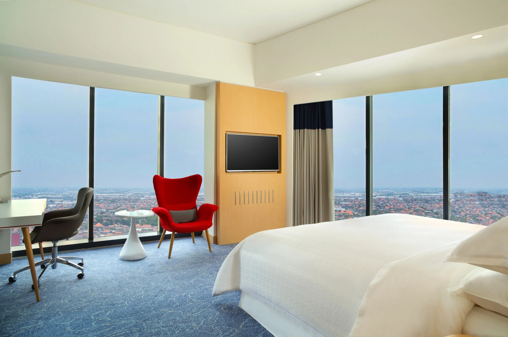 Four Points by Sheraton Surabaya, Tunjungan Plaza