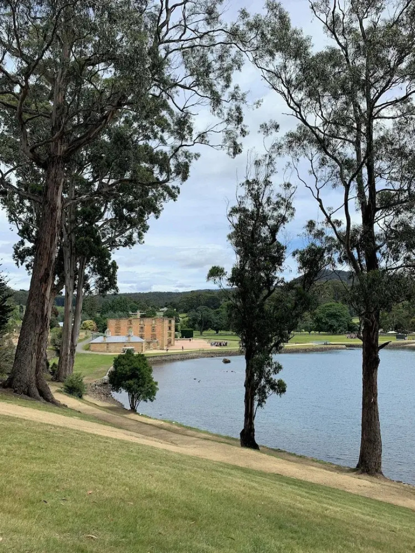 Blossoms on the Bay - 4 Bedrooms