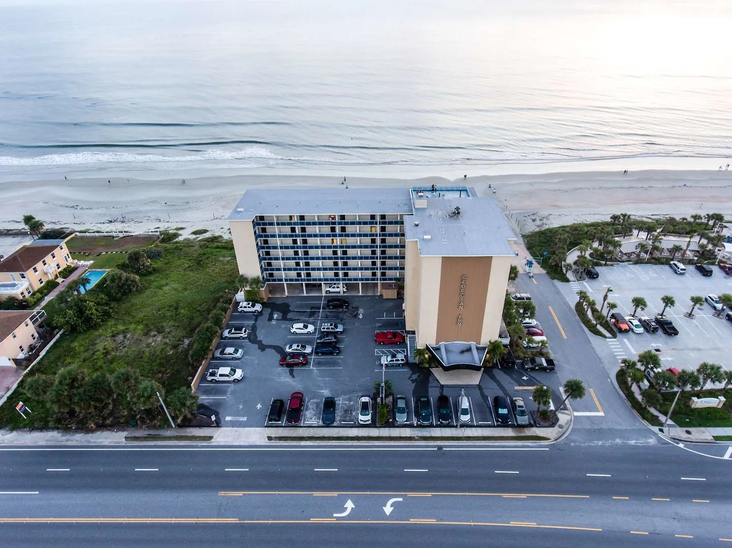 Georgian Inn Beach Club