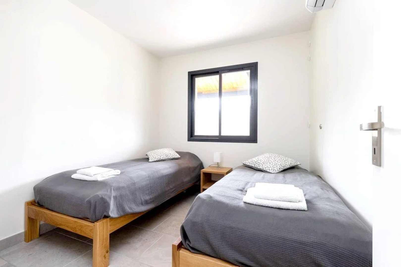 Apartment with 2 Bedrooms in Malaucène, with Pool Access And Wifi