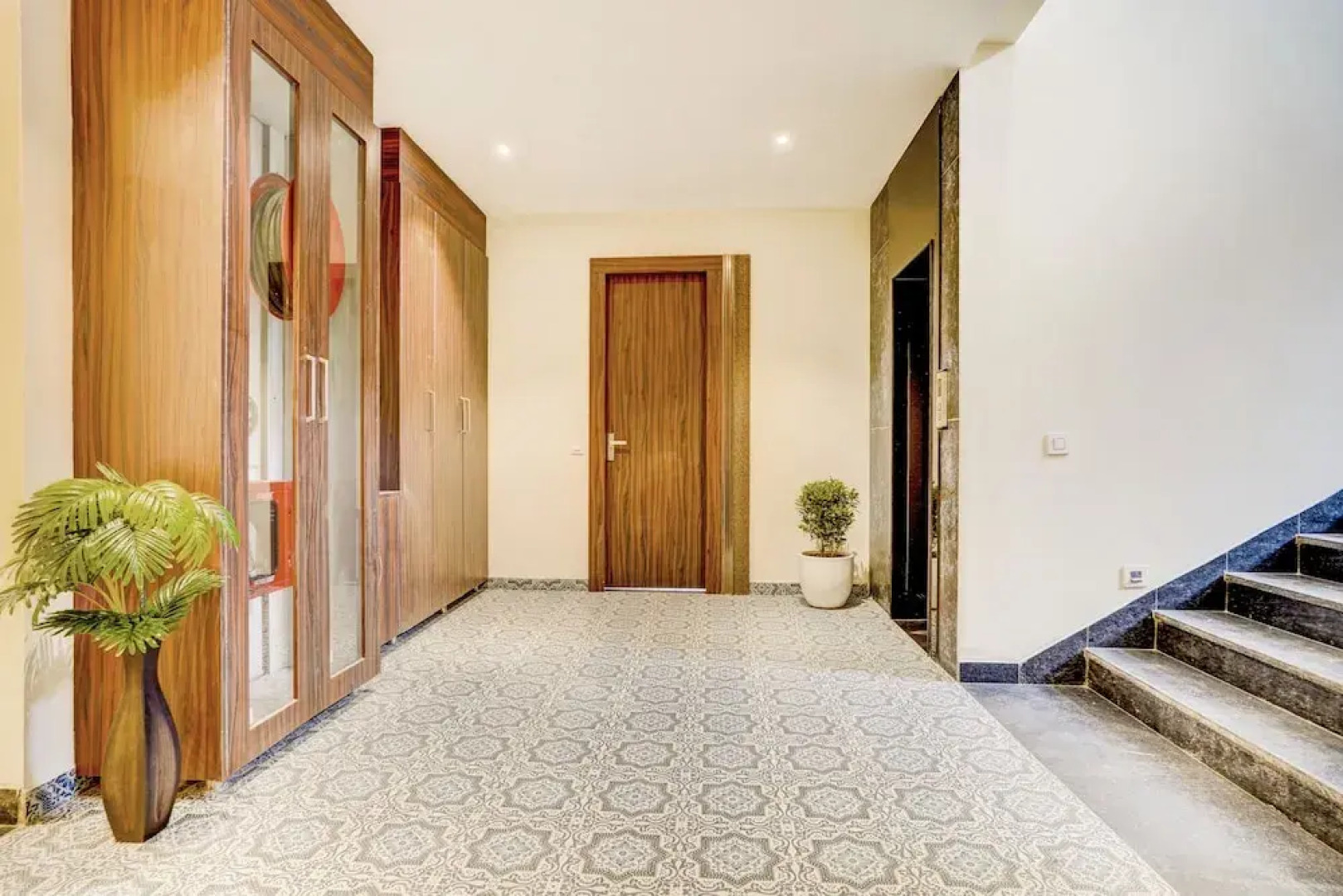 Alaya Stays Serene Woods Hotel Near Mall Road