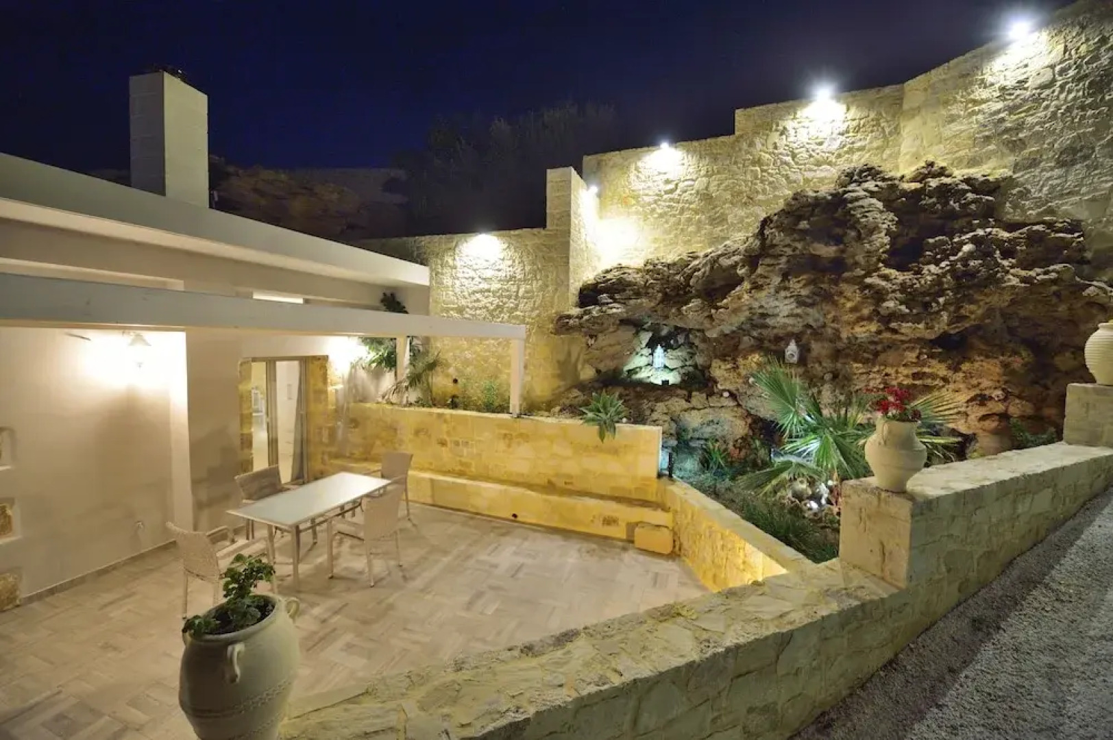 Koukis House With Sea View