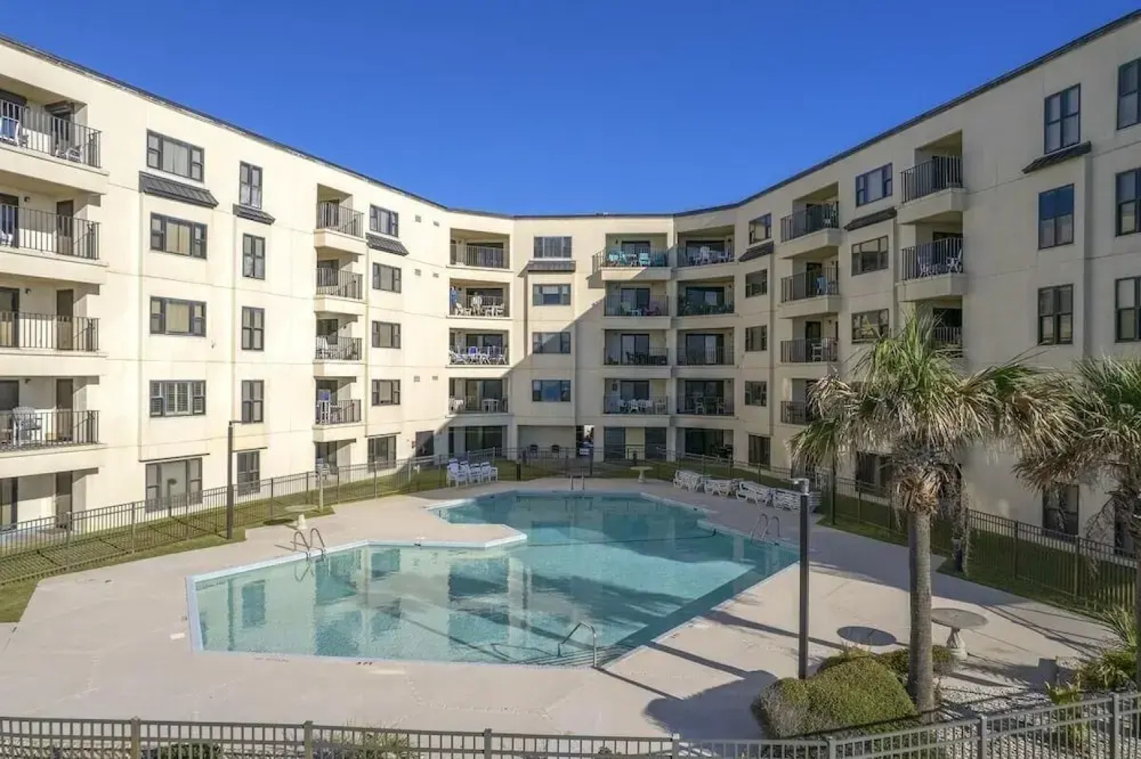 Summer Winds 231-b 3 Bedroom Condo by RedAwning