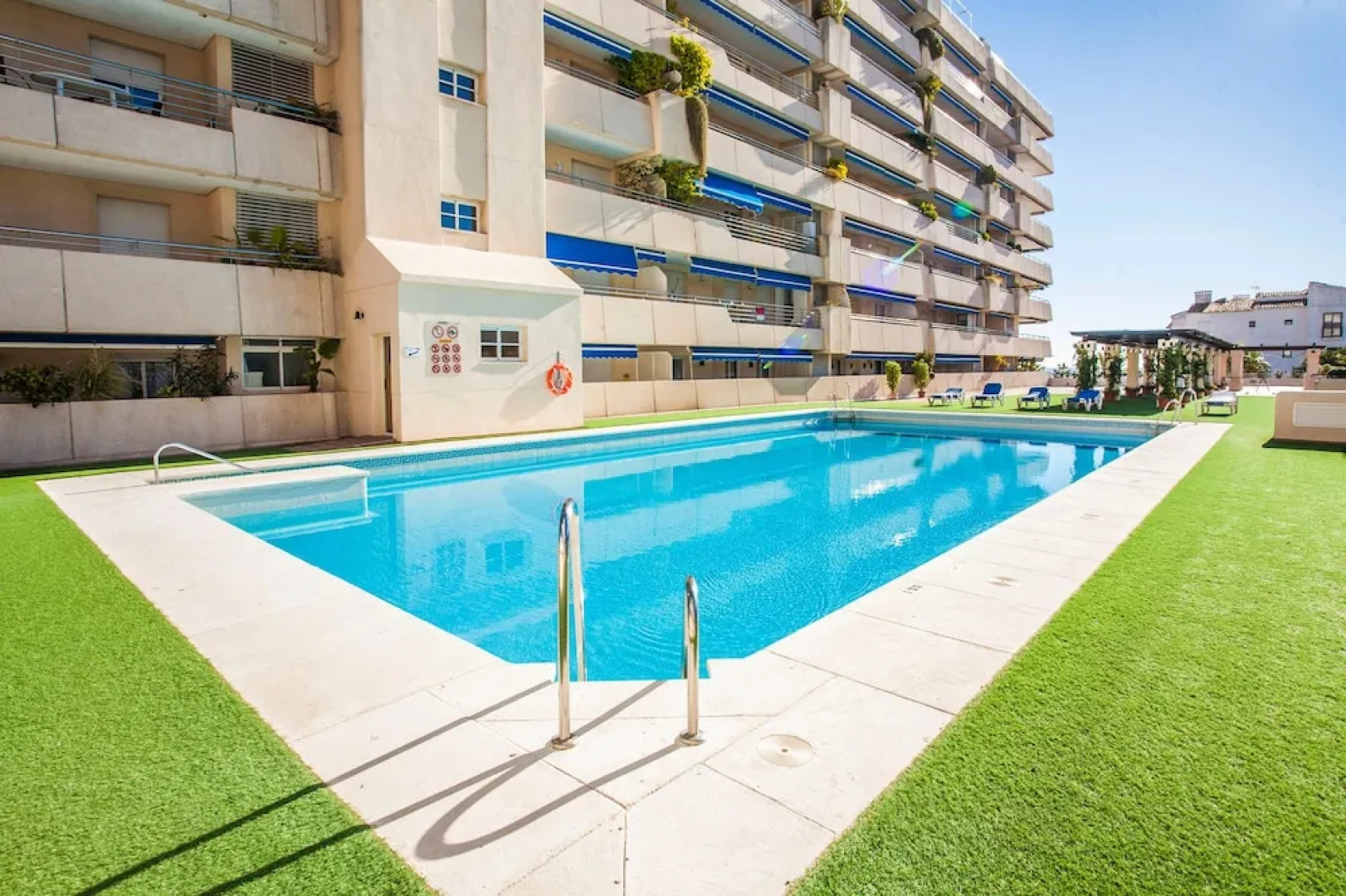 Marina de Banus sea views