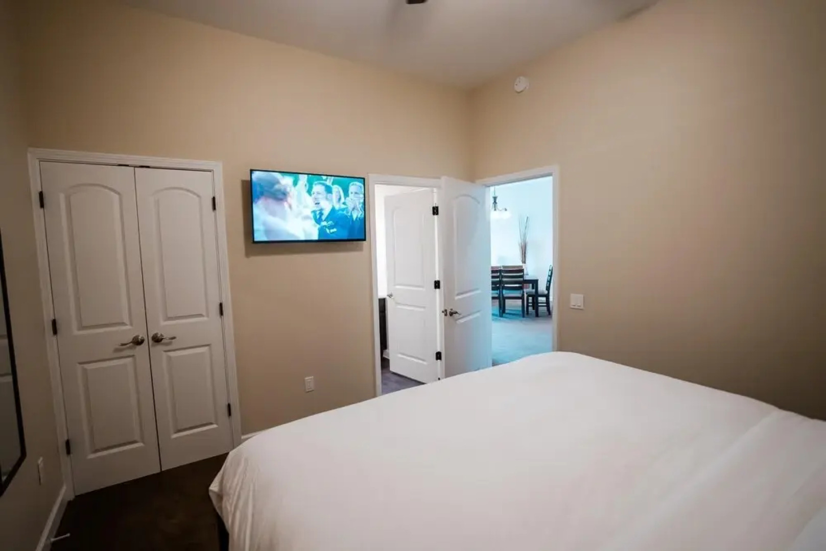 2 Bedroom Lake View Villa - Unit 307