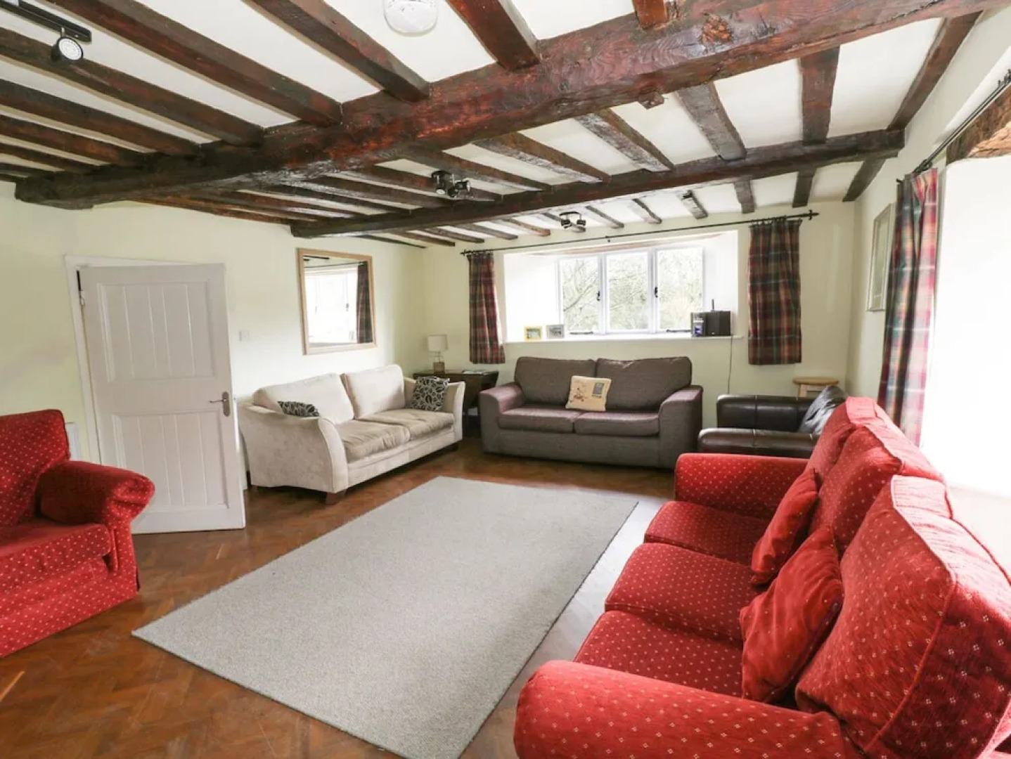 Little Cowarne Court